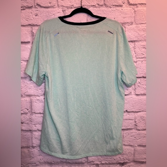 Nike Dri-Fit Run Division Pinnacle Short-Sleeve Running Top Large - Picture 8 of 9